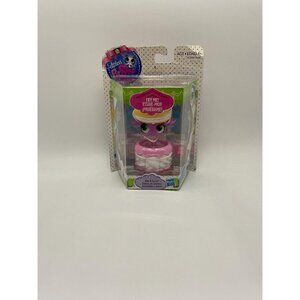 2012 Hasbro Littlest Pet Shop Sweetest Hide & Sweet Lamb Figurine Toy #3065